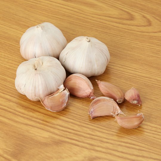 Bawang Putih (Garlic) (600g)
